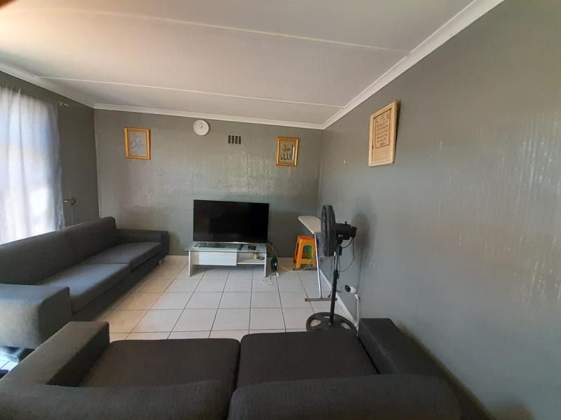 2 Bedroom Property for Sale in Portlands Western Cape